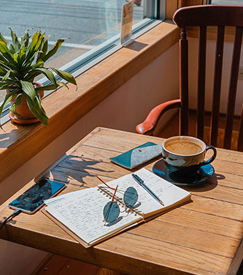 Барная стойка и напитки — иллюстрация подбора заведений